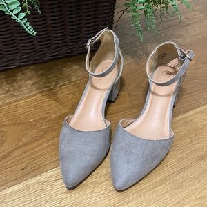 Taupe sling Pointy Toe Heel